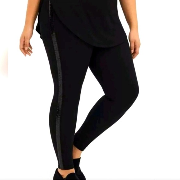 Torrid PLATINUM TUXEDO LEGGING PONTE SEQUIN STRIPE BLACK in Size 22/24 - Picture 10 of 10